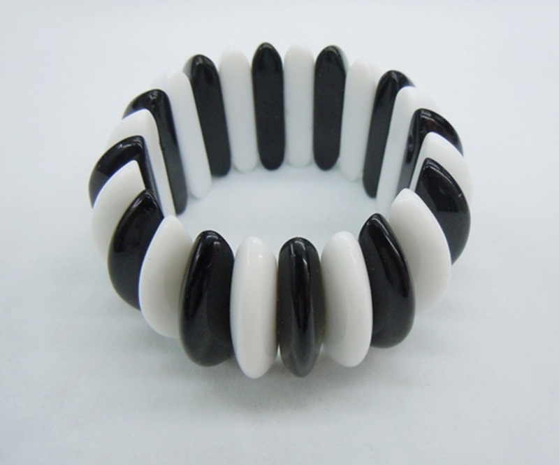 Black / White Onyx